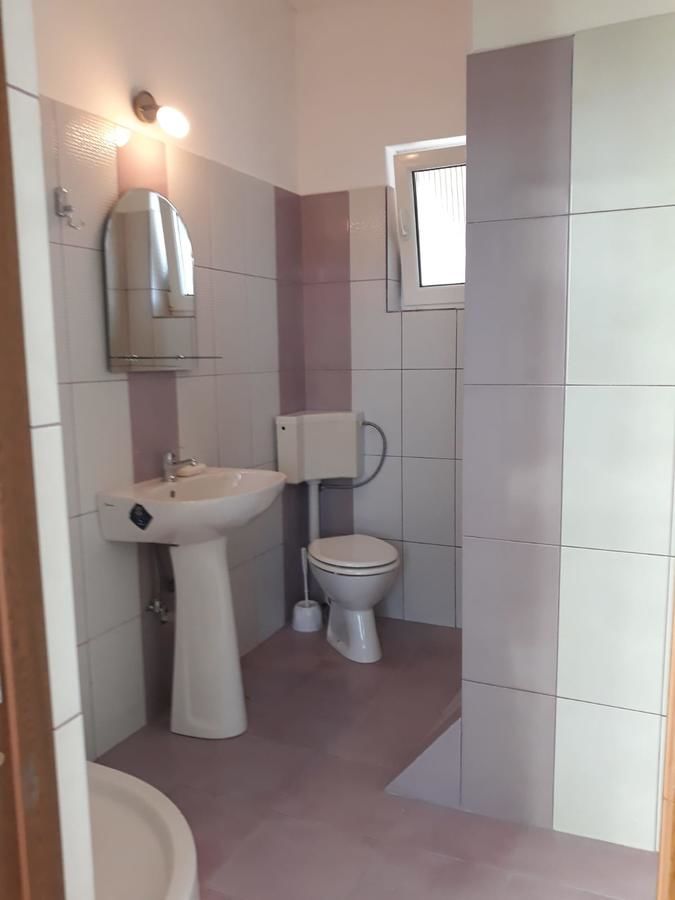 Отели типа «постель и завтрак» B&B Vila Erica Bistrita Бистрица-5