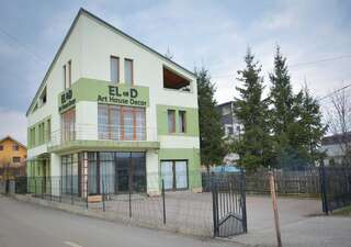 Отели типа «постель и завтрак» B&B Vila Erica Bistrita Бистрица-0